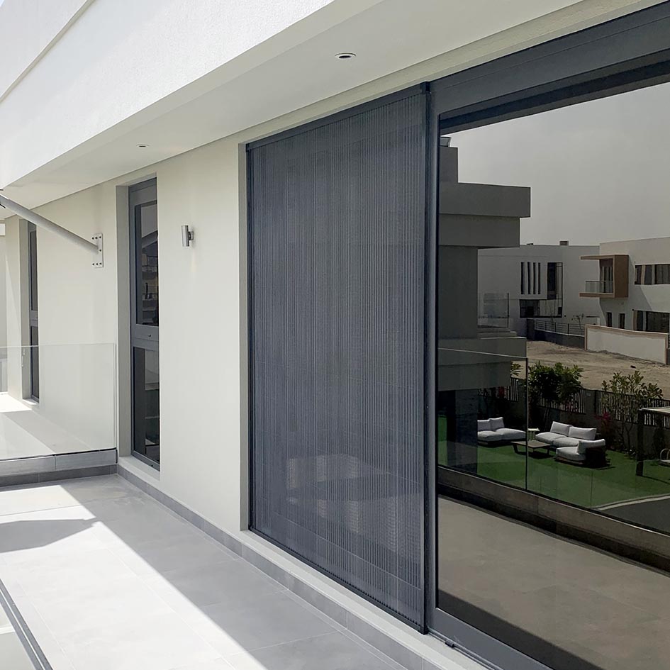 Single big screen JP Large door screen